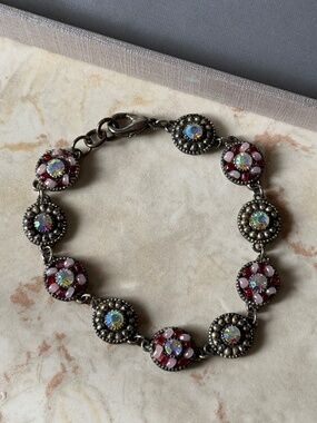 Round Link Aurora Borealis Crystal Beaded Bracelet - 7 inches